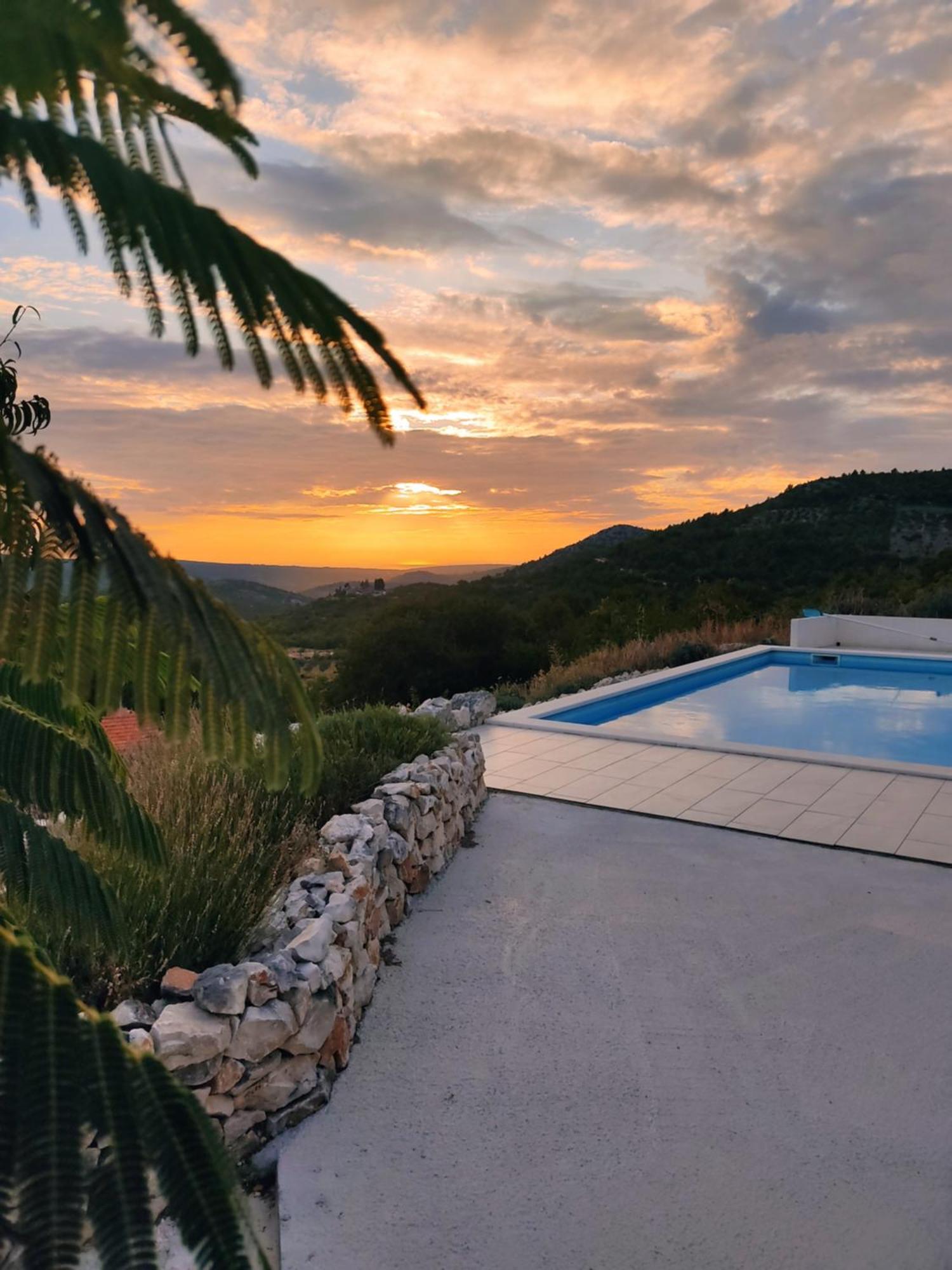 B&B On The Rocks Blizna Donja Exterior foto